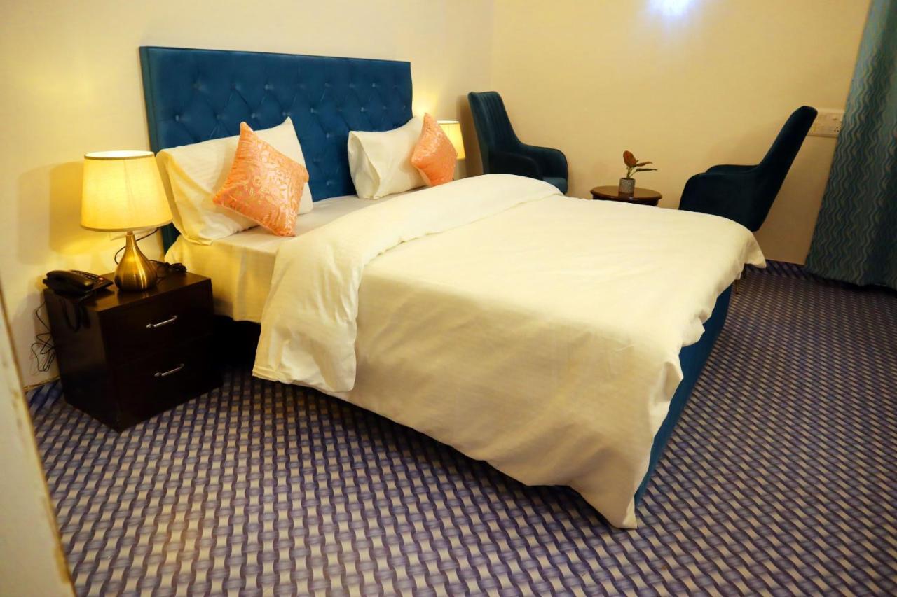 Jay Ally - Boutique Hotel Νέο Δελχί Εξωτερικό φωτογραφία